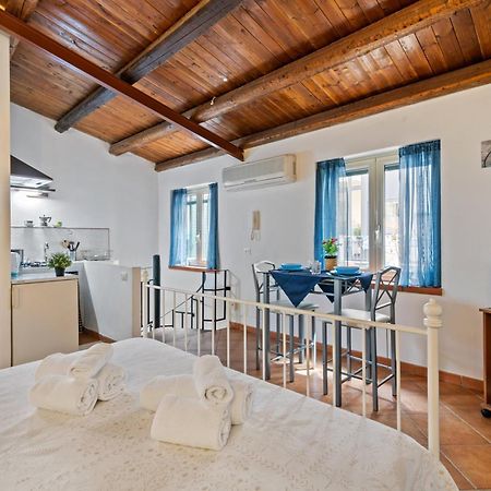 Apartamento Politeama'S Corner- Affitti Brevi Italia Palermo Exterior foto