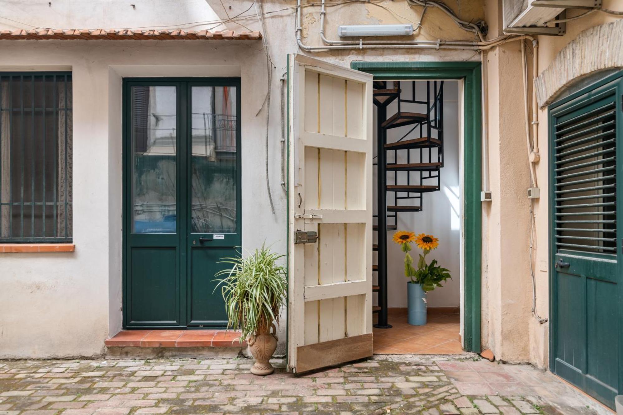 Apartamento Politeama'S Corner- Affitti Brevi Italia Palermo Exterior foto